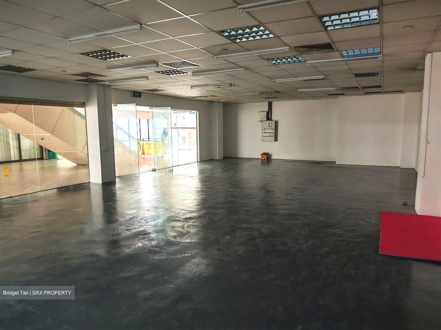 Upper Serangoon Shopping Centre (D19), Shop House #624913951
